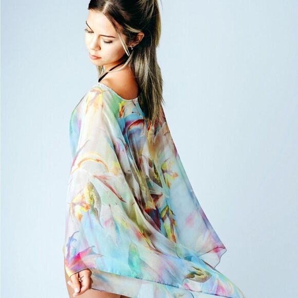 Tops - Fancy Aqua Blue Silky Flowing Top Large - sewn in tank top